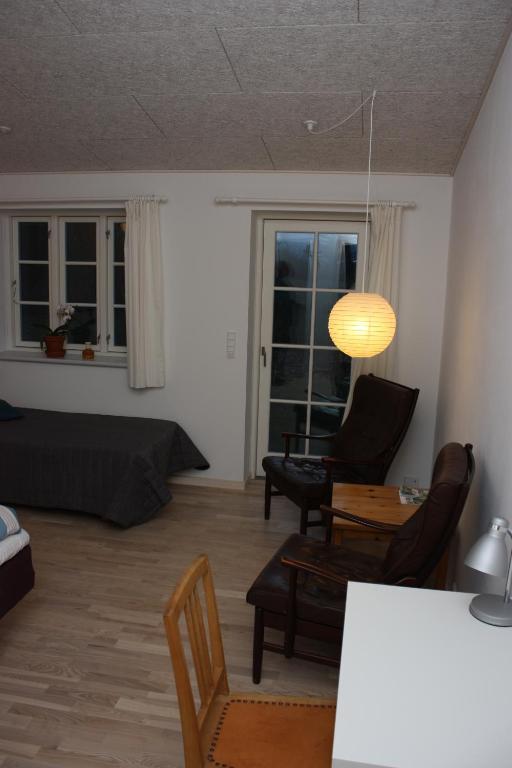 Holmehuset Bed & Breakfast Kalundborg Ruang foto